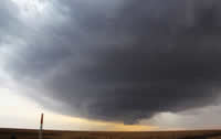 Picture of a severe thunderstorm located in southeast Hale County around 7 pm on March 19, 2011. Click on the image for a larger view.