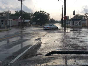 Street flooding in Spur. Click on the image for a larger view. 