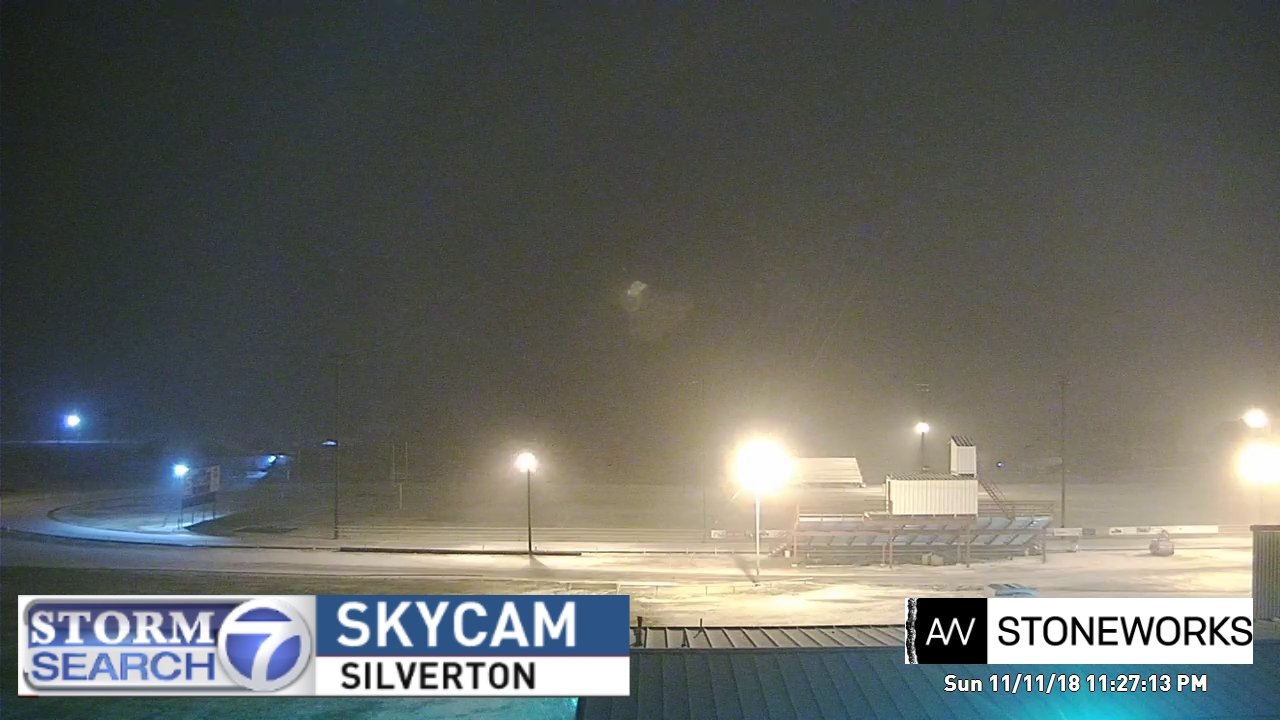 Sleet and snow falling in Silverton late Sunday evening (11 November 2018).