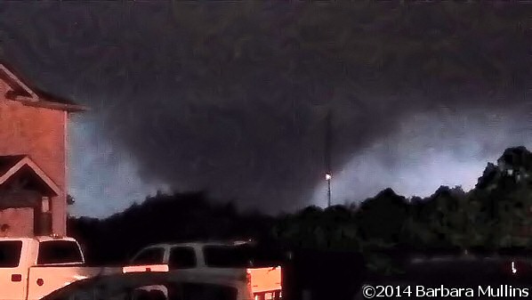 A wedge tornado was witnessed at Vilonia (Faulkner County) during the evening of 04/27/2014. 