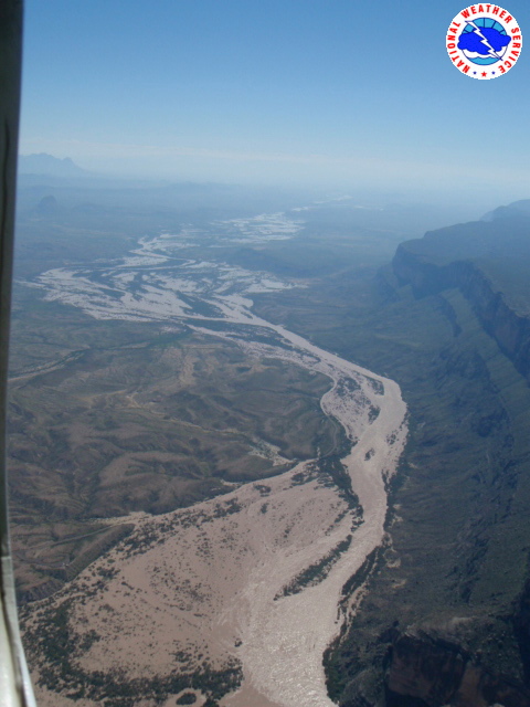 Flooded Rio Grande thru Big Bend