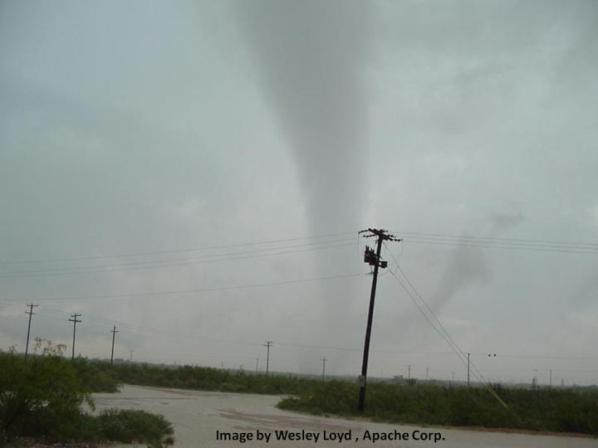 Image of tornado #2 taken at 1:25 pm CDT by Wesley Loyd