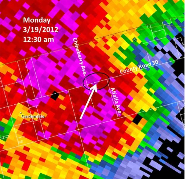 Close-up reflectivity radar image from Monday 12:30 am  