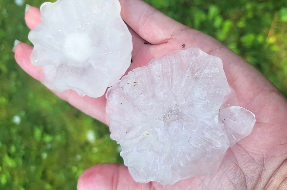Leipers Fork large hail