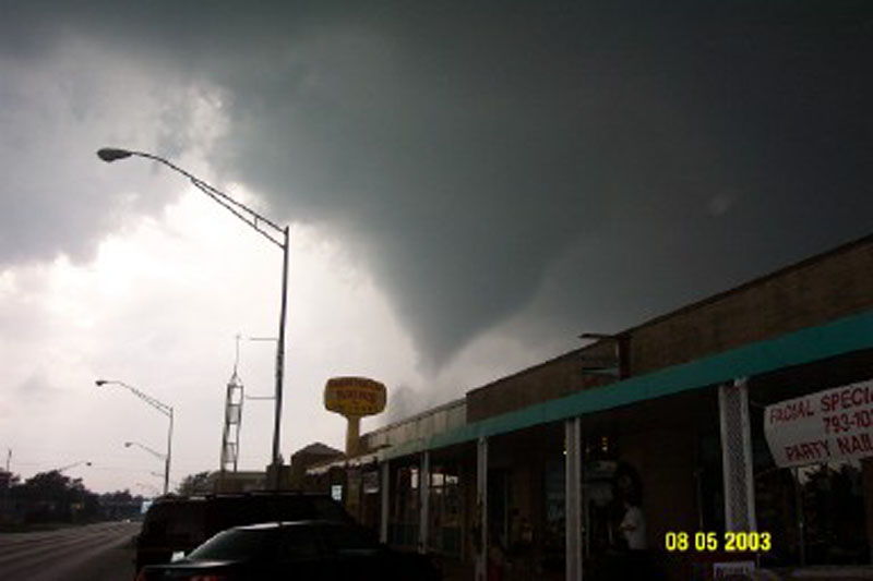Photo of the May 8, 2003 Tornado in Moore, OK © Donna Hale-Hicks