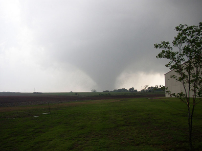 Photo of the May 8, 2003 Moore/OKC Tornado © Dan Olson Photo of the May 8, 2003 Moore/OKC Tornado © Dan Olson
