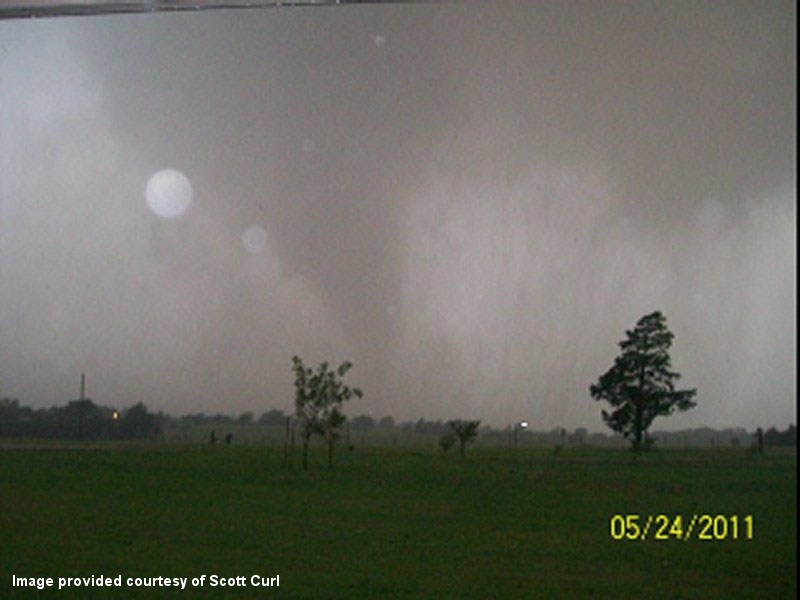 Photo of Tornado C2 (Newcastle Tornado) provided courtesy of Scott Curl.