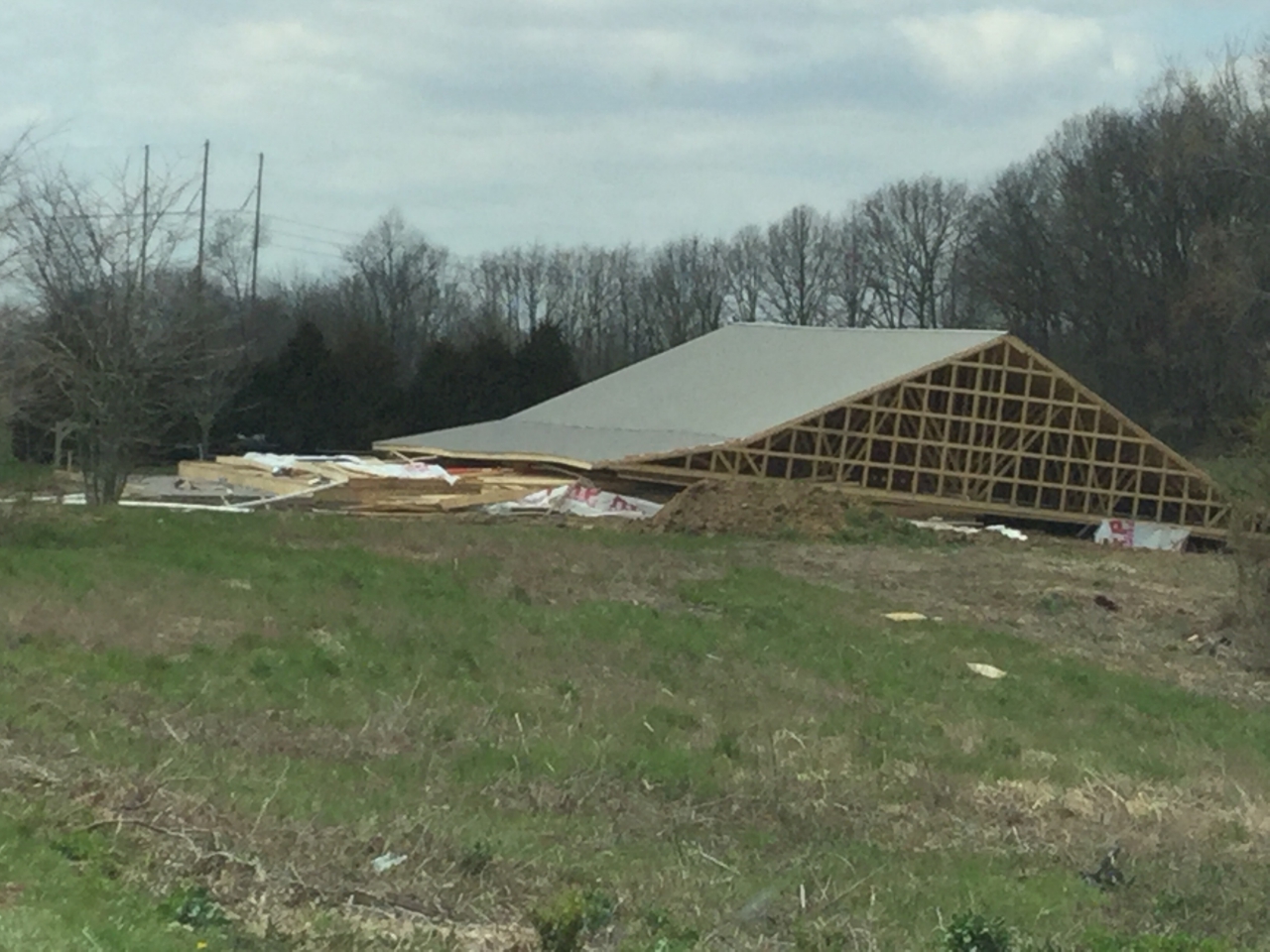 Photo of tornado 7 miles south of Essex, MO, courtesy John Holt