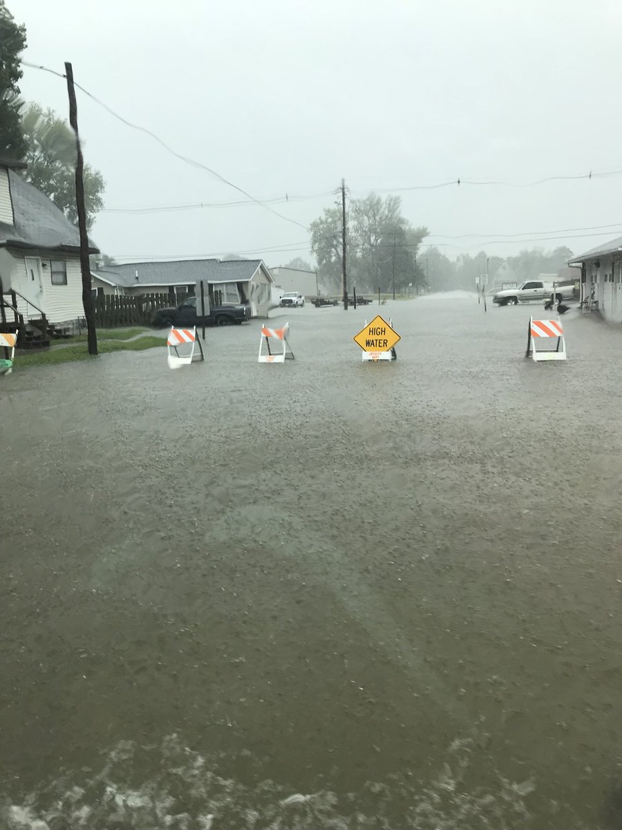 Photo of flooding in Mt. Carmel, IL 