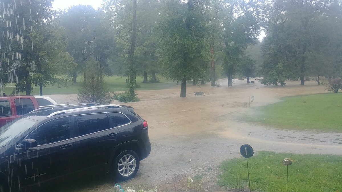 Photo of flooding south of Mt. Vernon, IL