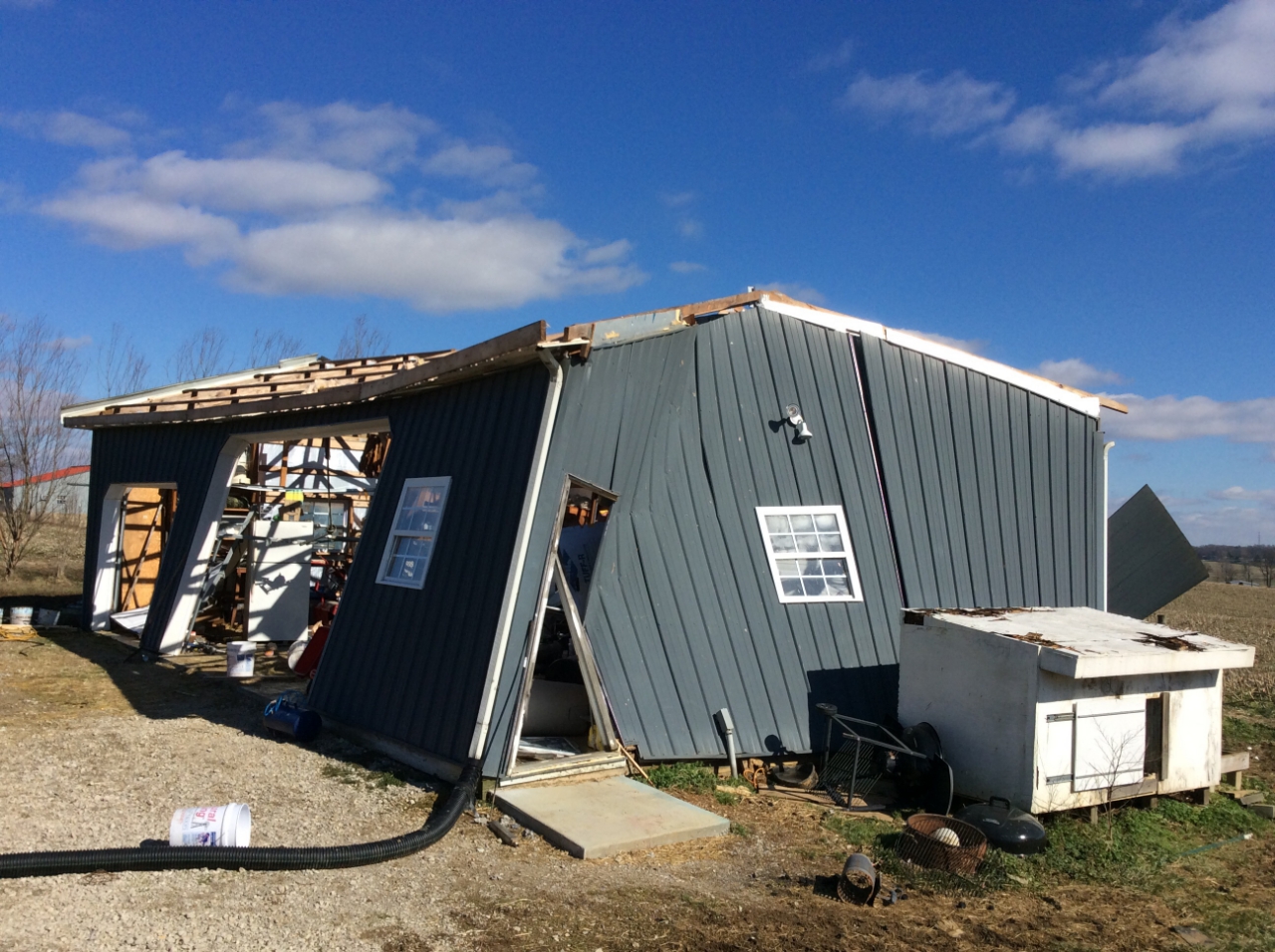 Tornado damage near Robards