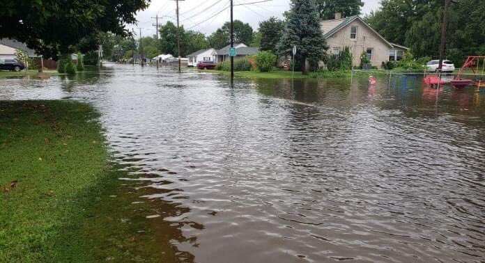 Photo of street flooding on Owensboro