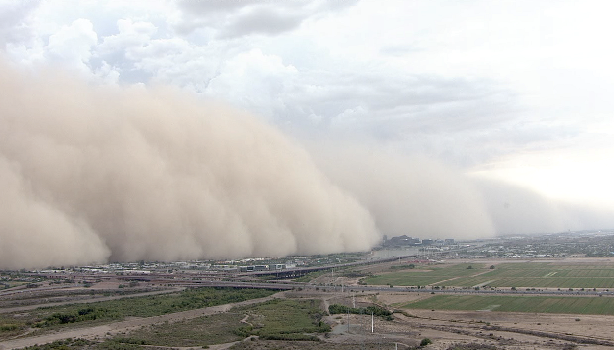 Dust moving into Phoenix