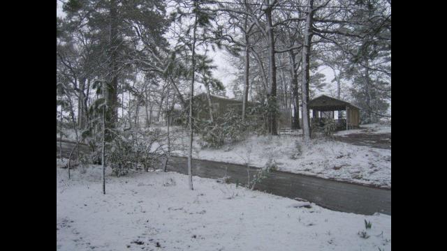 2 inches of snow in Winnsboro, TX