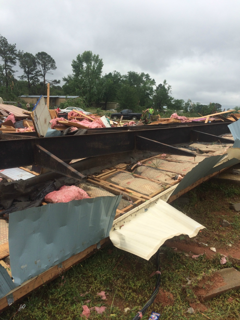 EF2 tornado damage in Nashville, AR