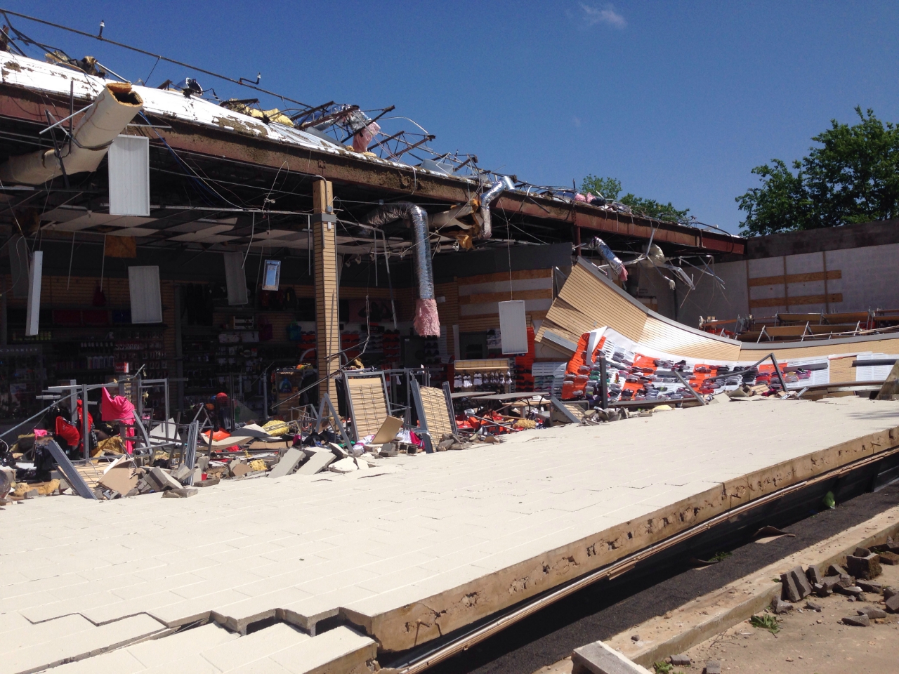 EF2 damage in Lindale, TX.