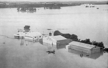Lawrence Municipal Airport