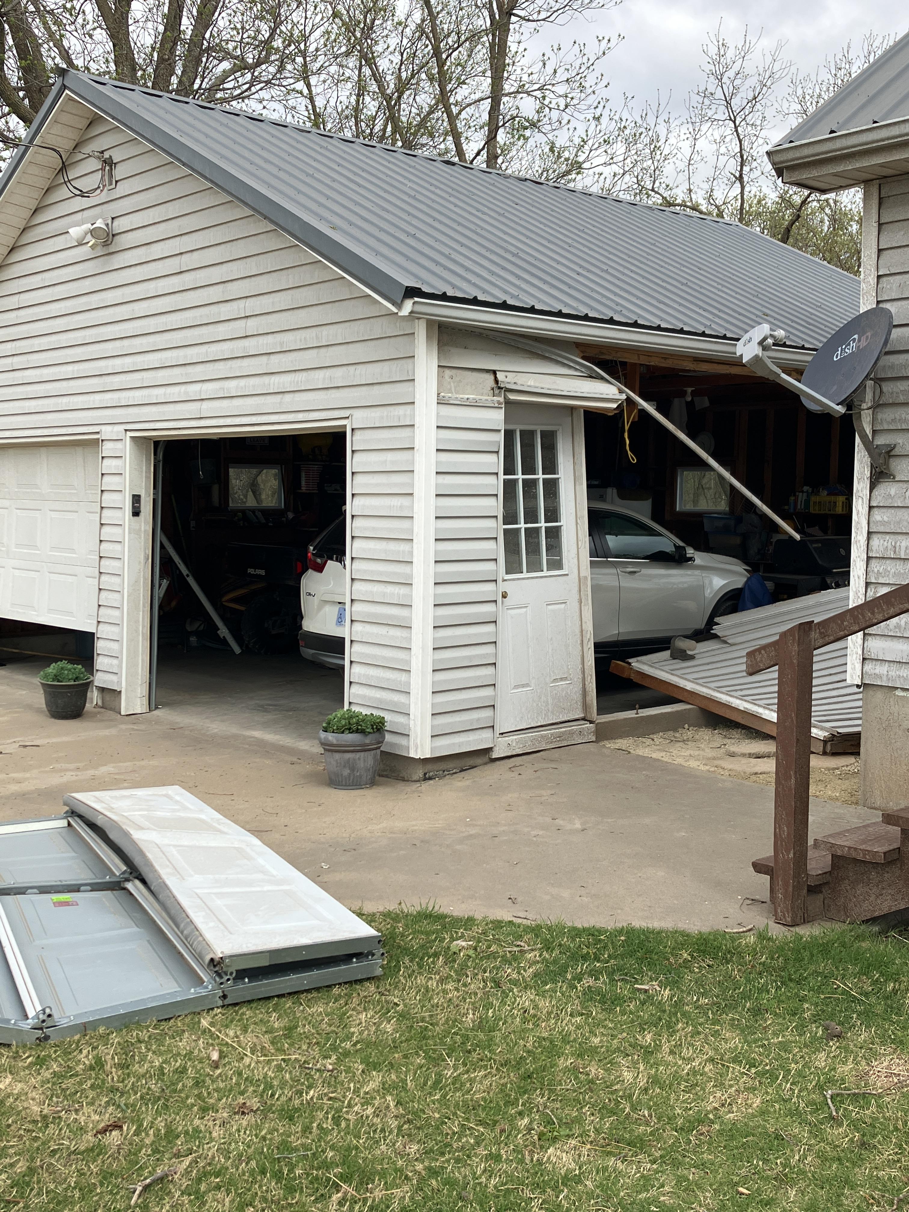 EF-1 Damage Northwest of Herington