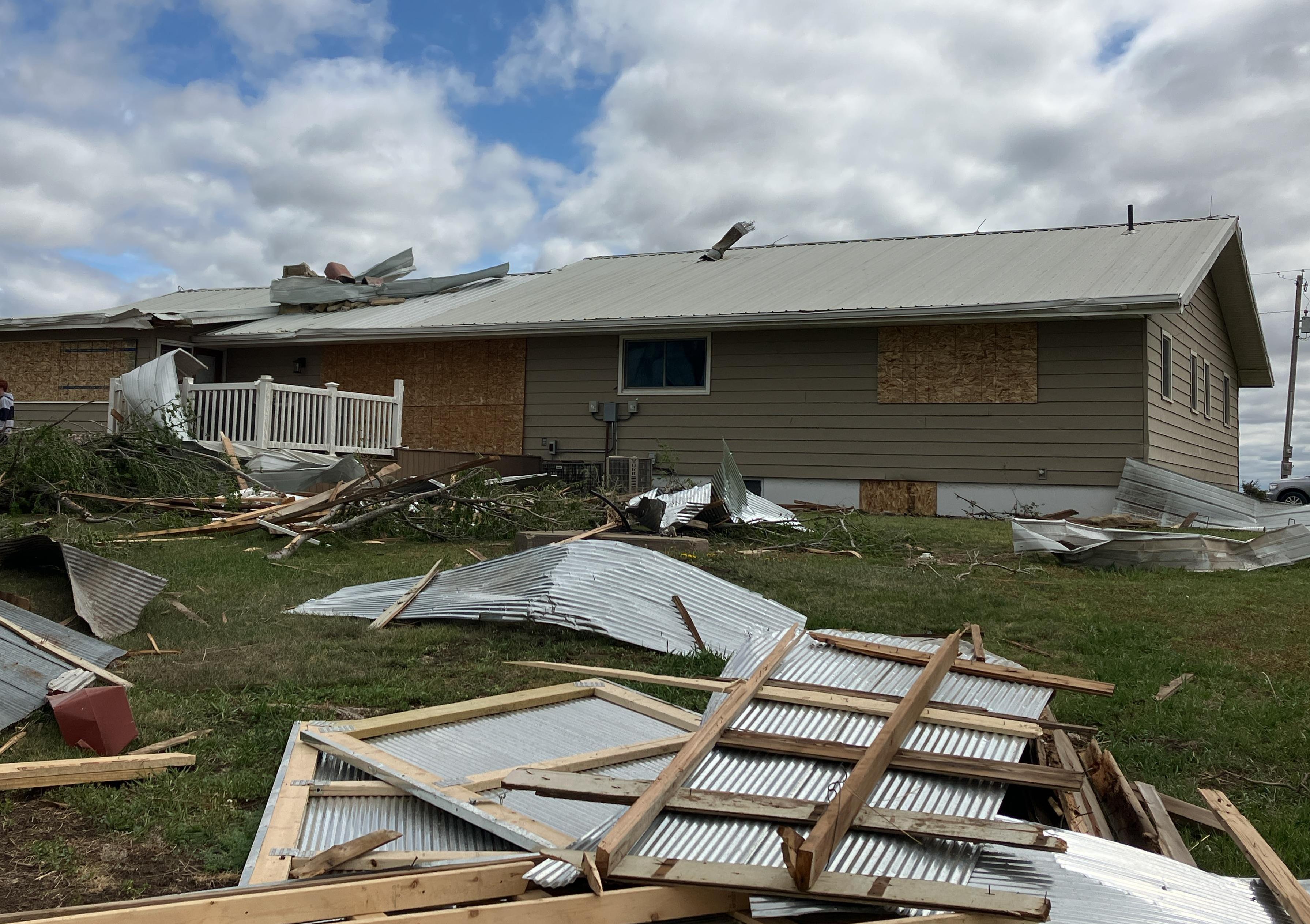 EF-1 Damage Northeast of Herington