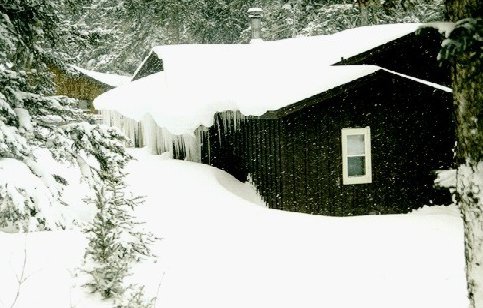 A cabin near Cheyenne Crossing.