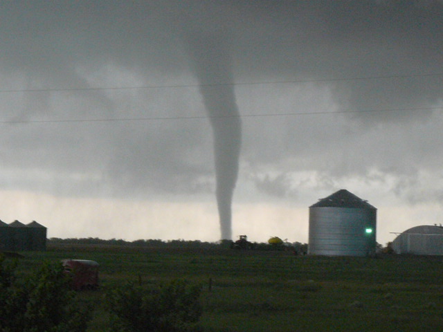 Tornado near Dupree