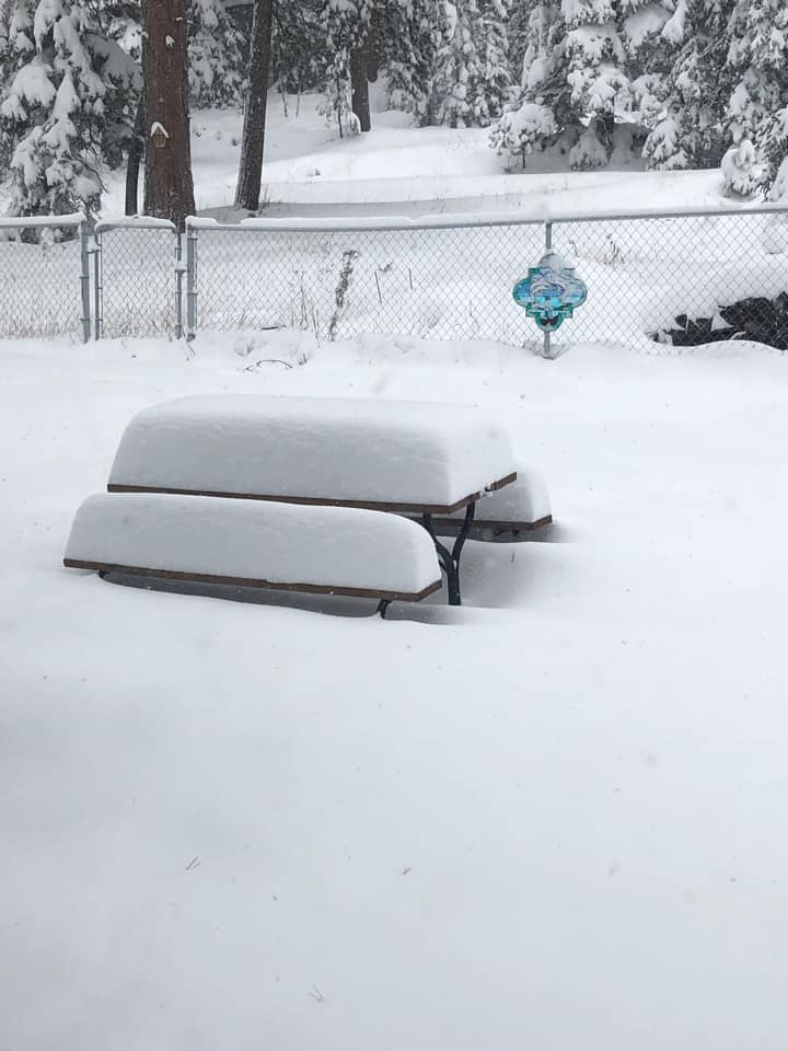 Heavy snow south of Deadwood