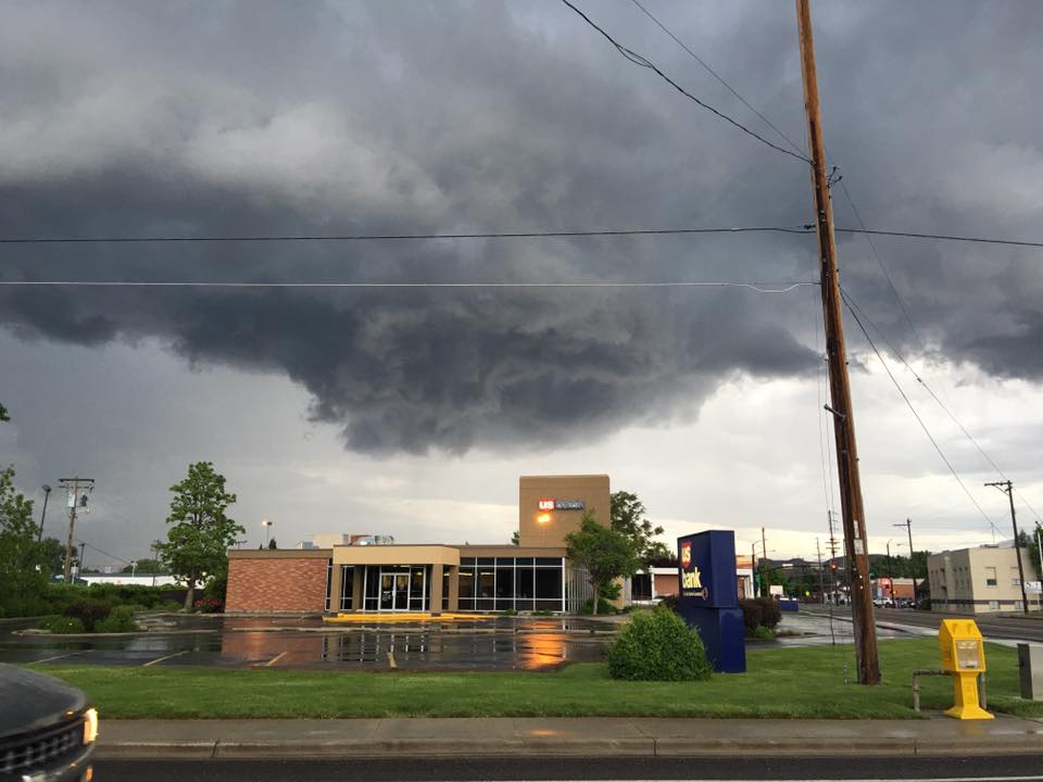 boise questionable wall cloud.jpg